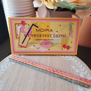 Moira eyeshadow palette